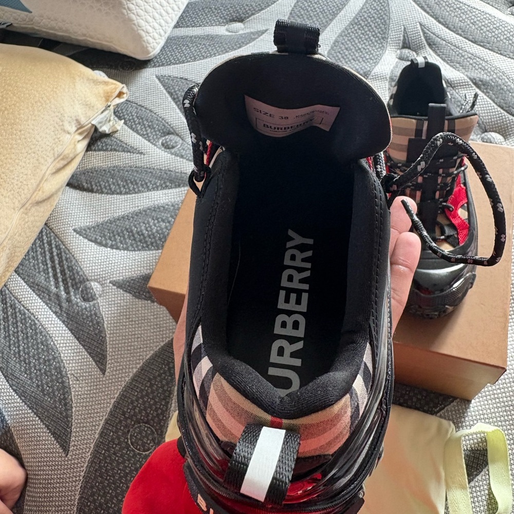Burberry Arthur Archive Sneakers - Picture 4 of 10